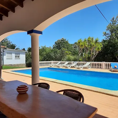 Mit Terrasse Und Gemeinschaftspool *